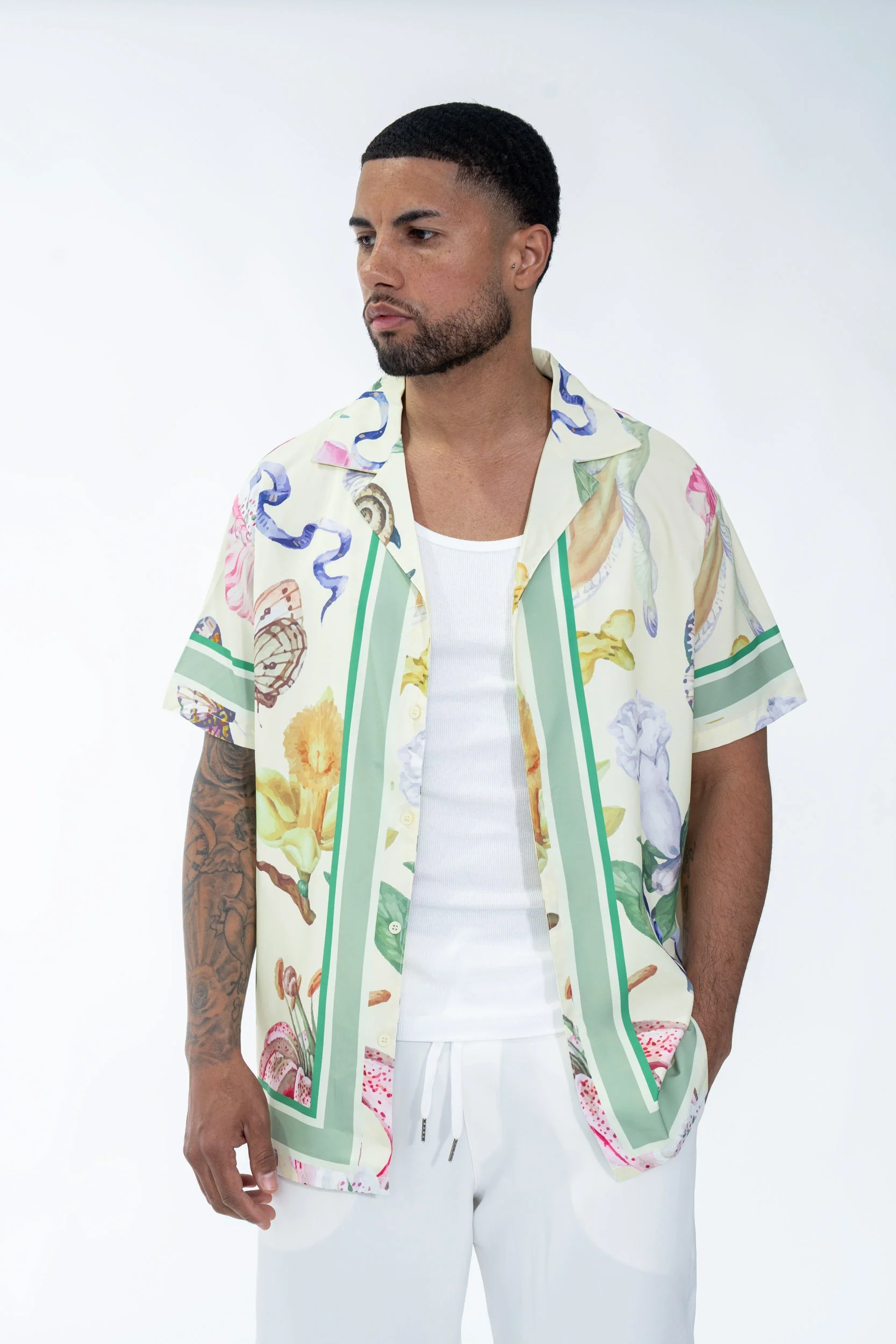 Chemise à motifs florals et faune - Image 8
