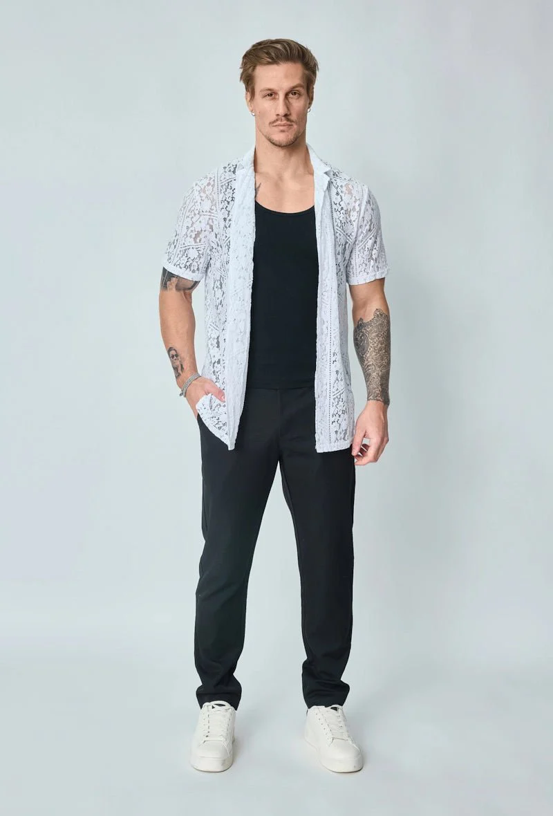 Chemise en dentelle fleurie manches courtes col à revers - Image 10