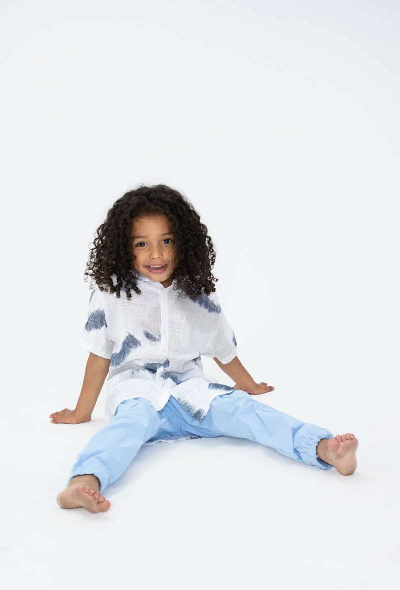 Chemise enfant manches courtes à motifs peinture - Image 4