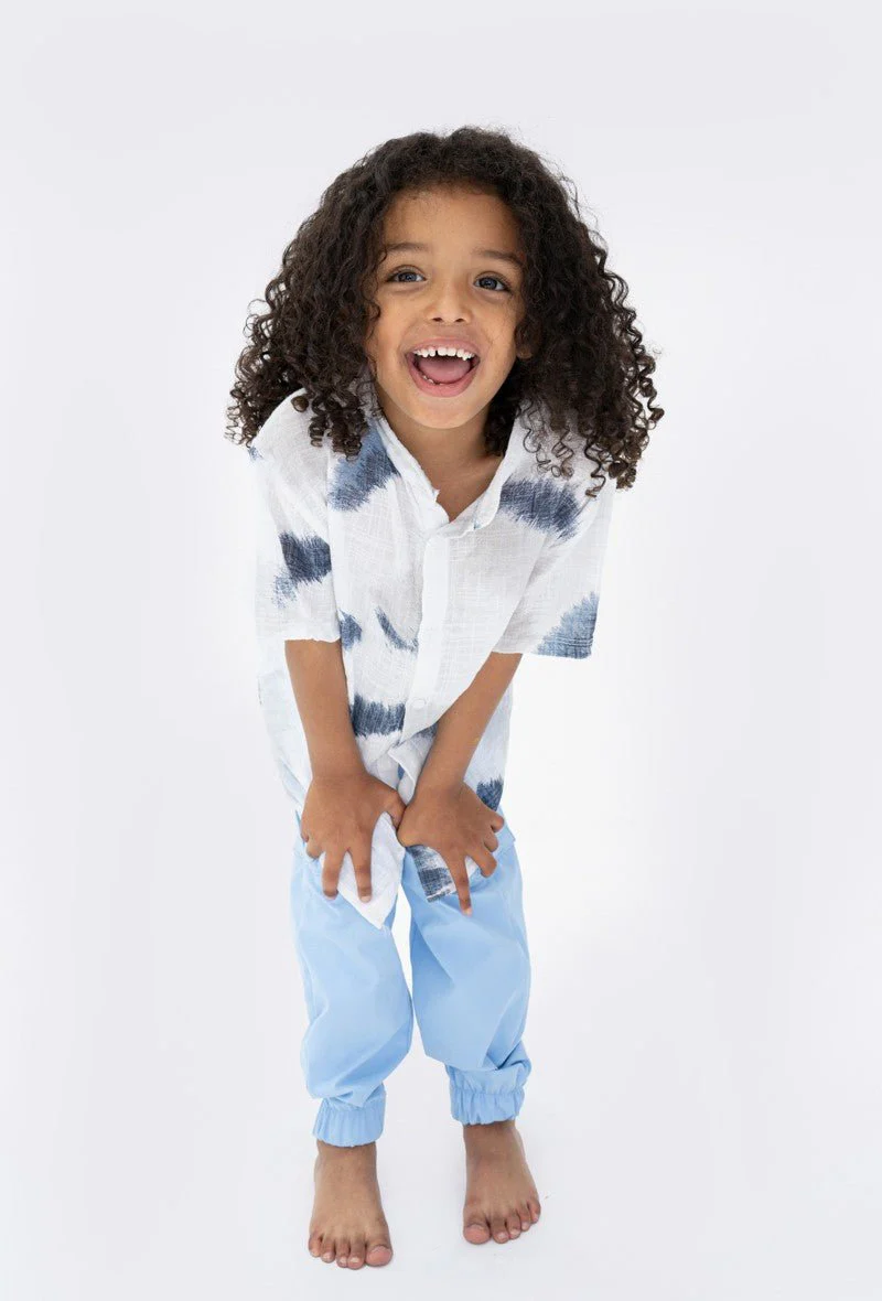 Chemise enfant manches courtes à motifs peinture - Image 6