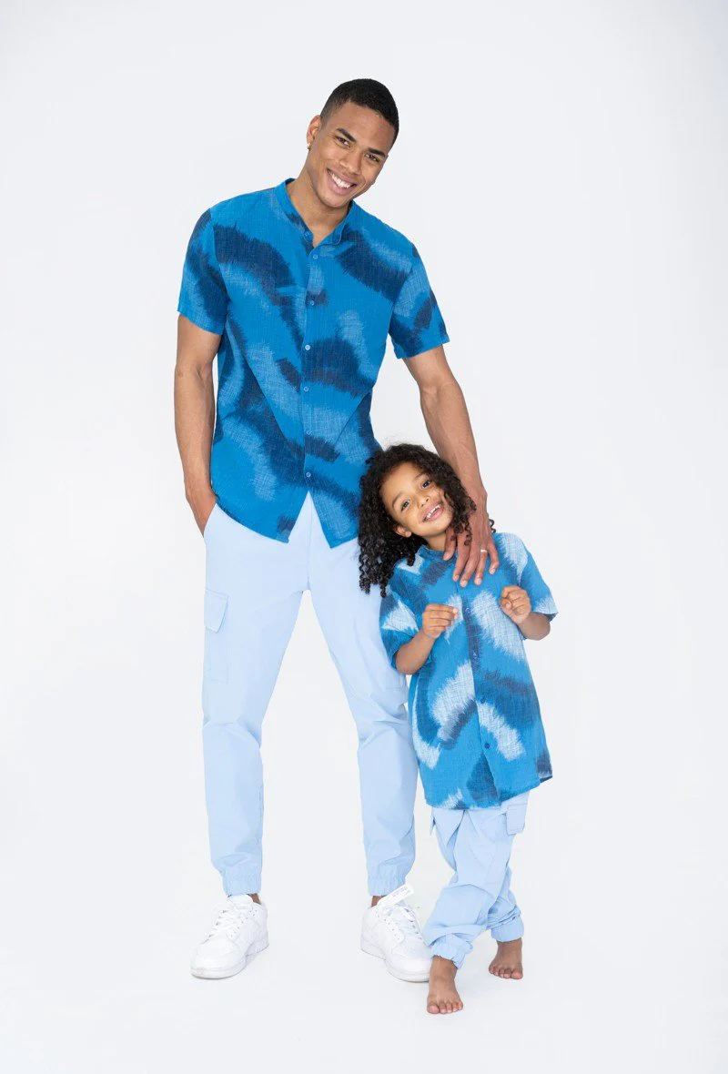 Chemise enfant manches courtes à motifs peinture - Image 9