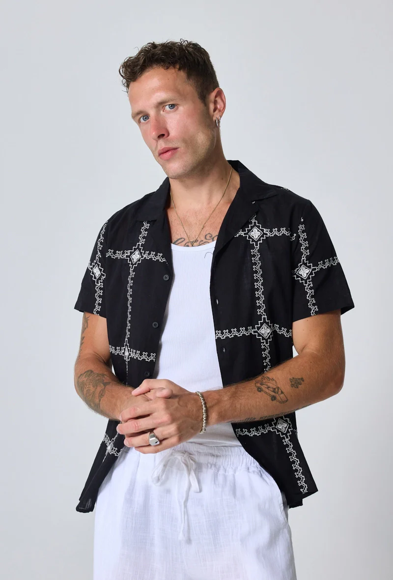 Chemise manches courtes à broderie - Image 9