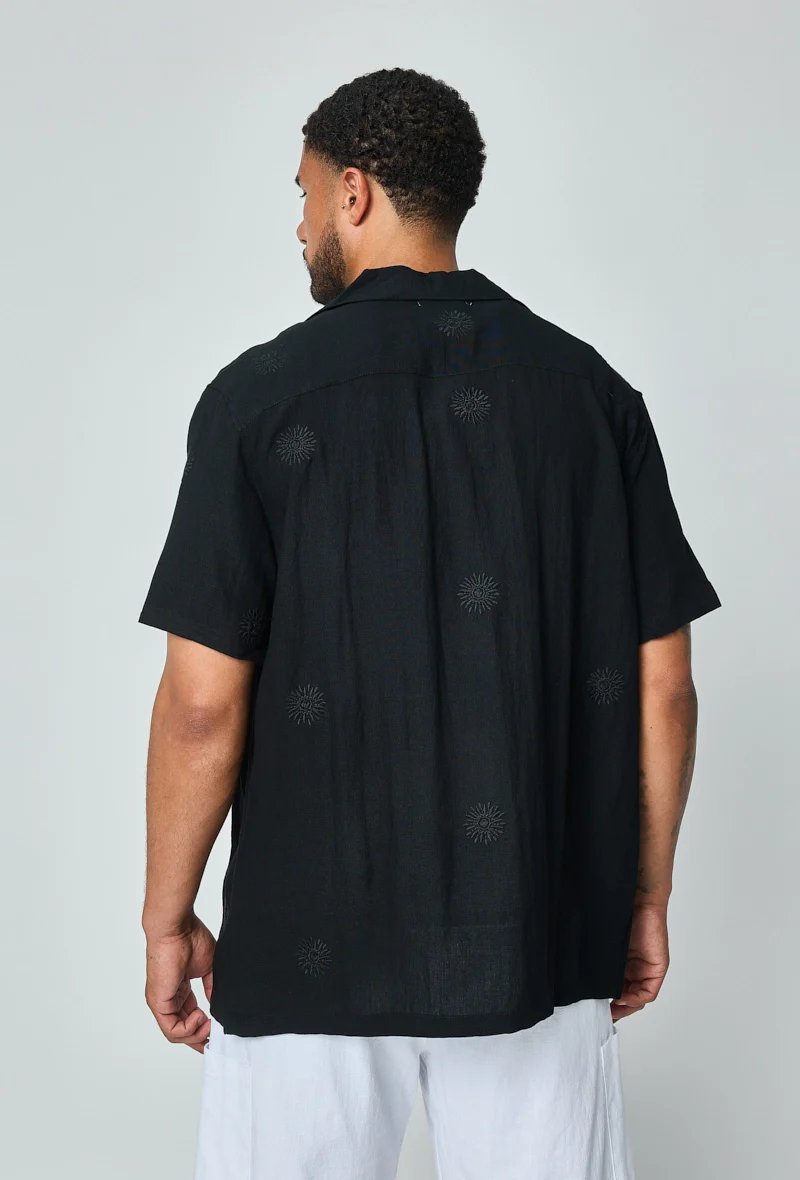 Chemise manches courtes à motifs fleuris - Image 10