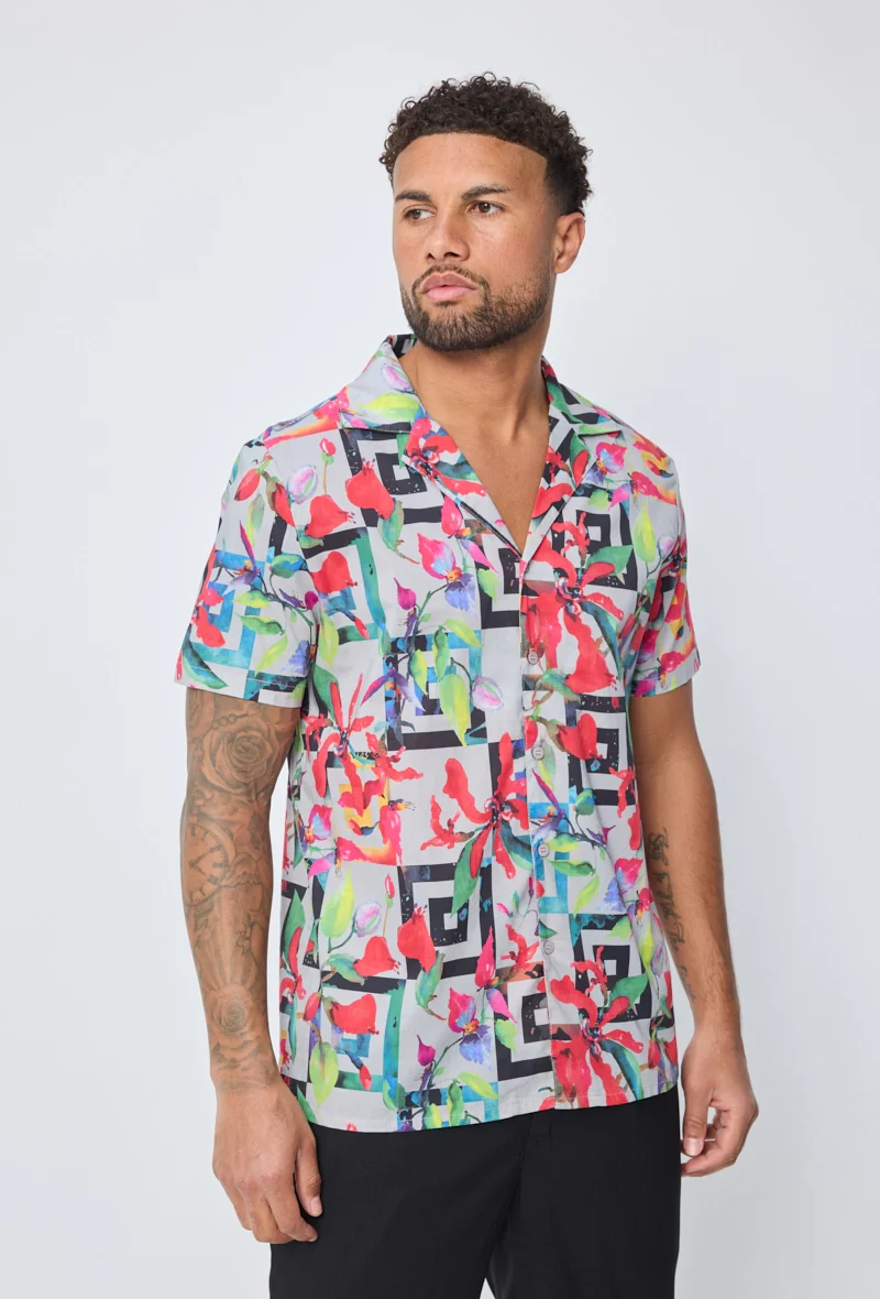Chemise manches courtes à motifs abstraits
