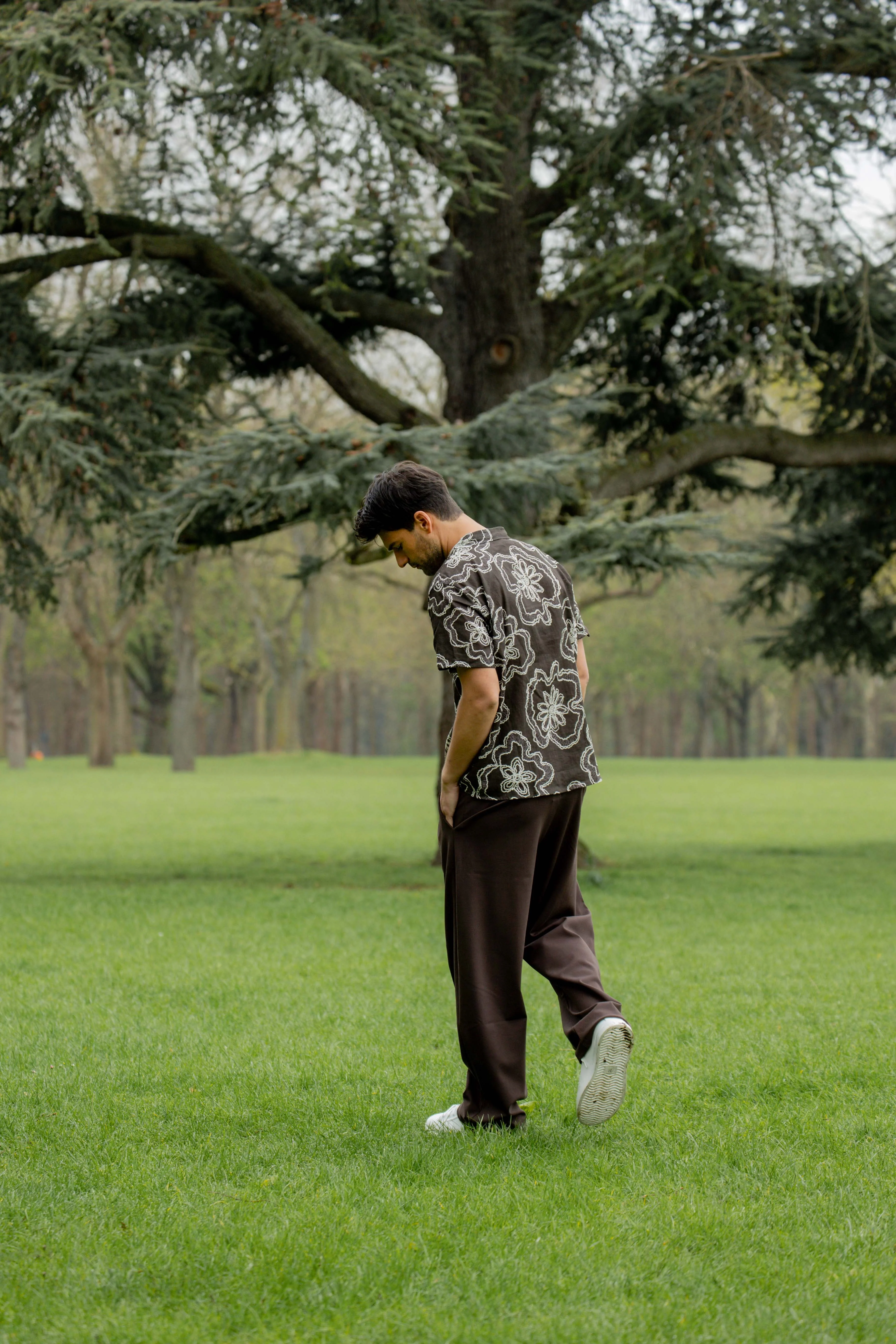 Chemise fleurie col camp - Image 3