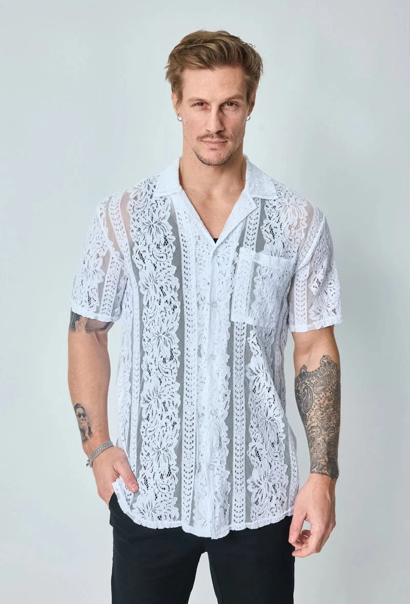 Chemise unie en dentelle manches courtes col à revers