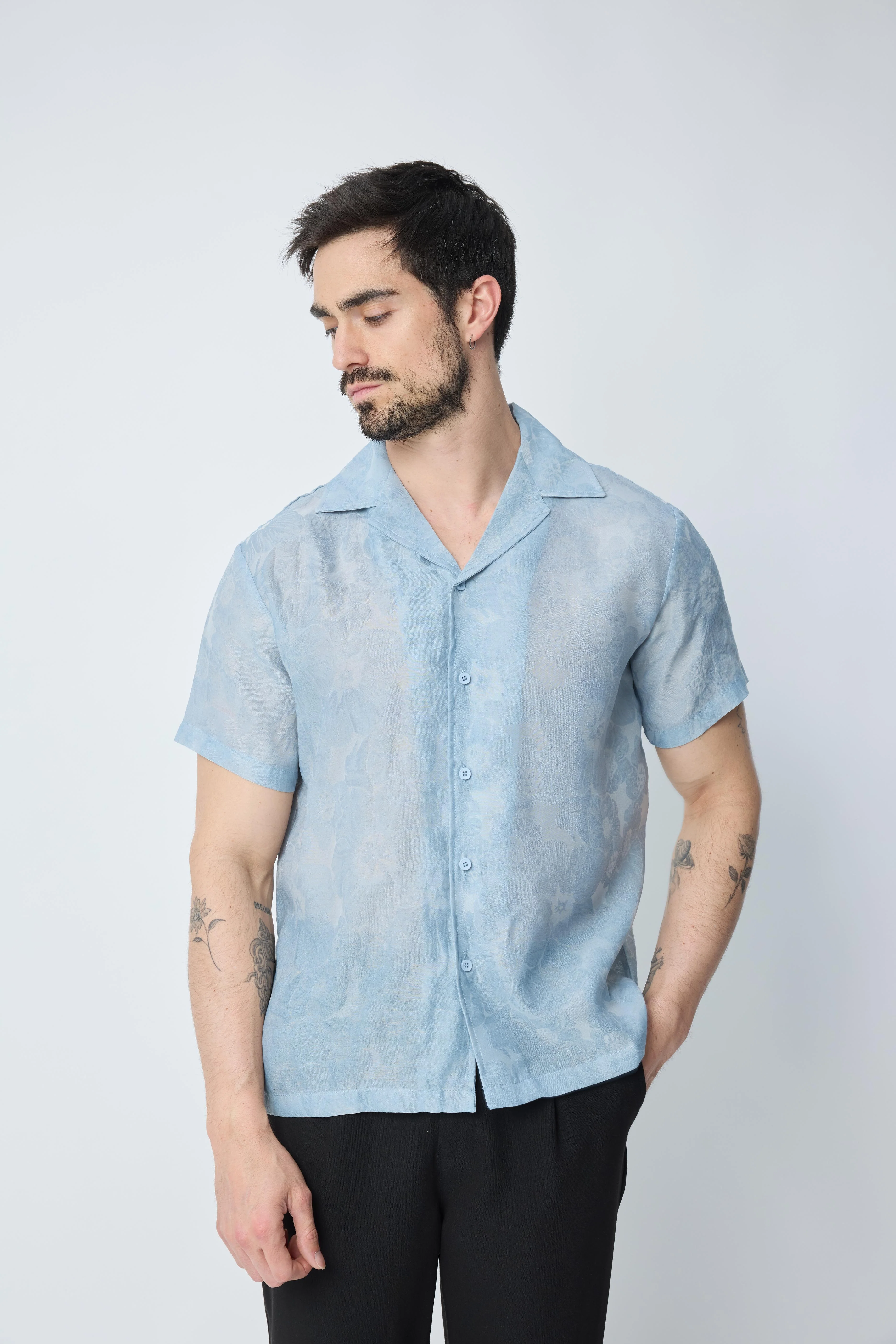 Chemise unie à manches courtes