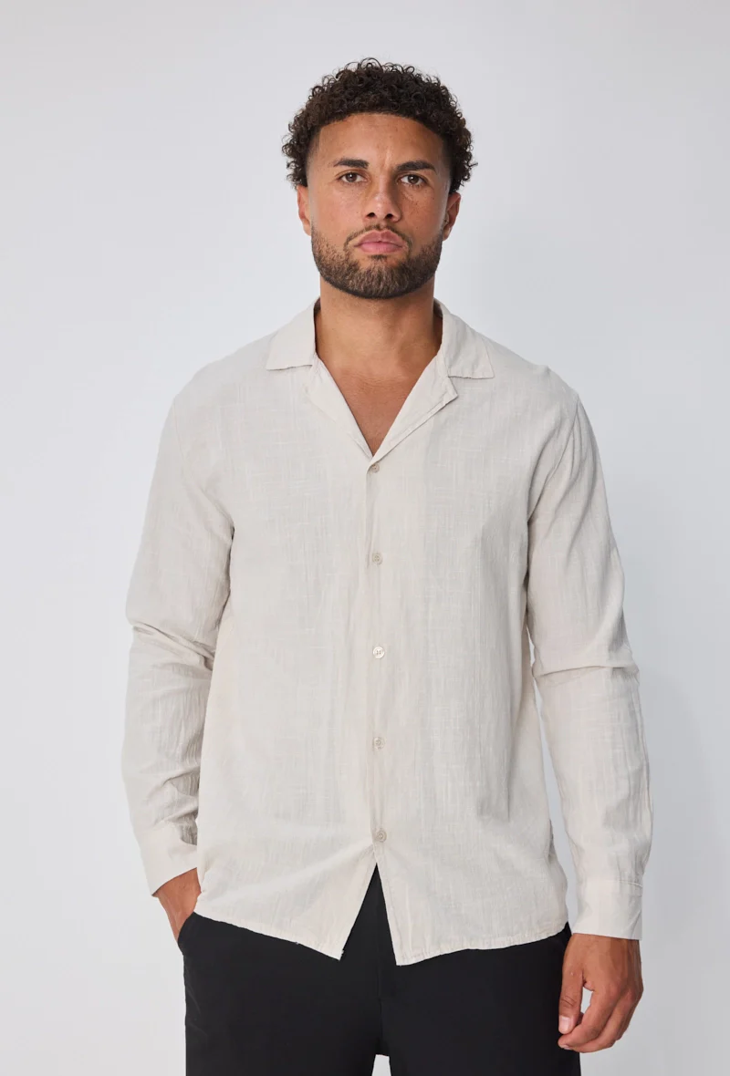 Chemise unie à manches longues