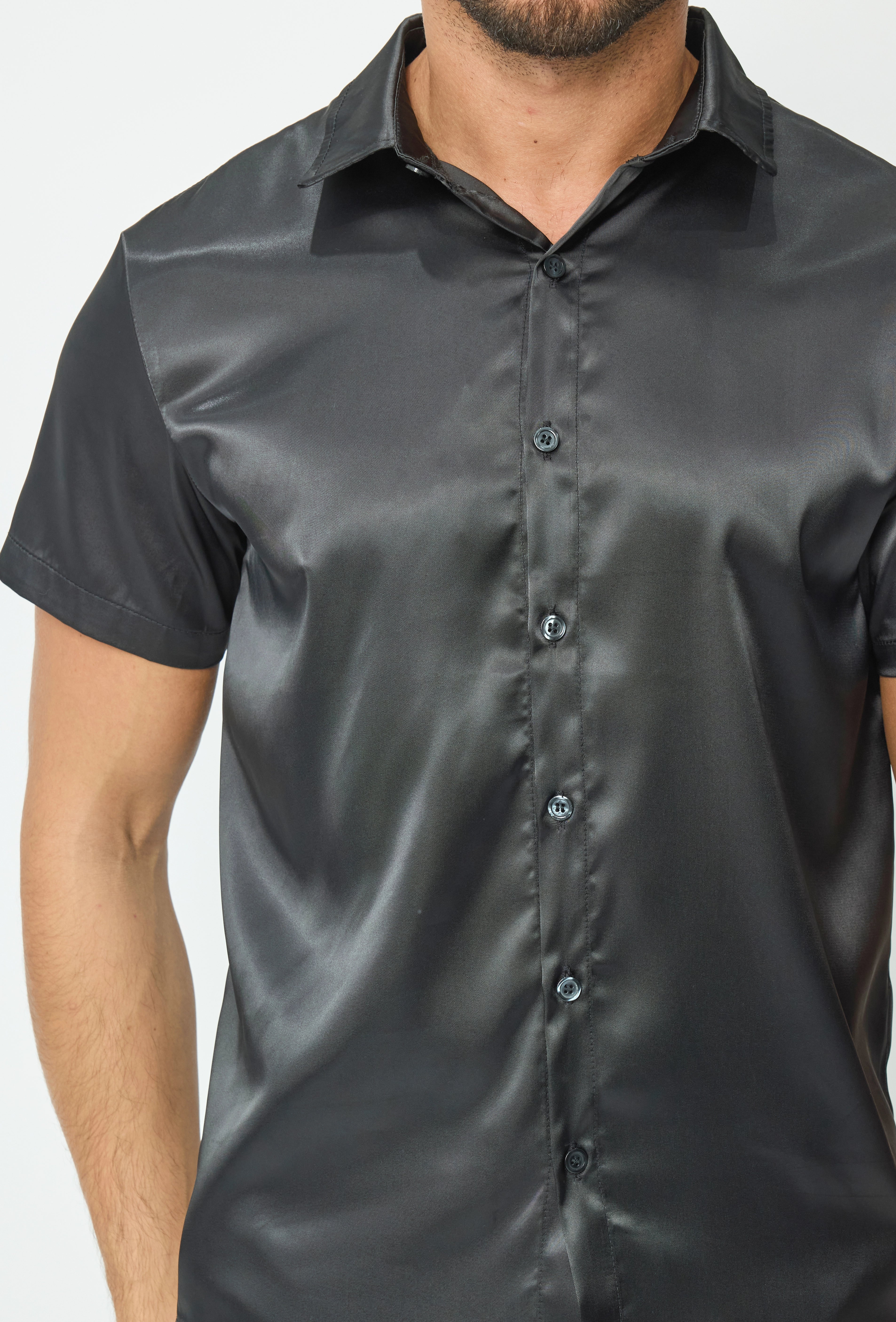 Chemise unie classique satinée et osée à manches courtes - Image 7