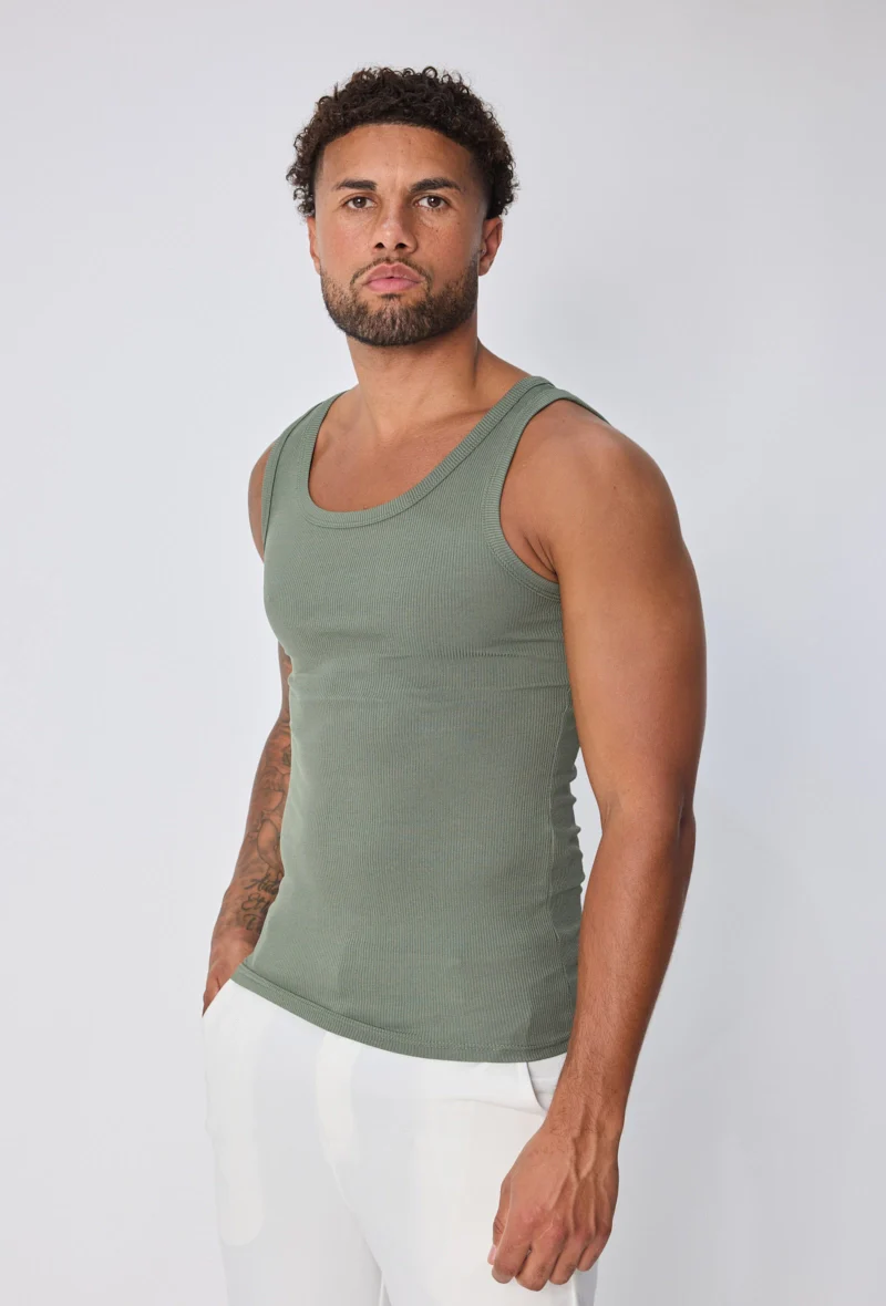 T-shirt débardeur ajusté sans manches - Image 21