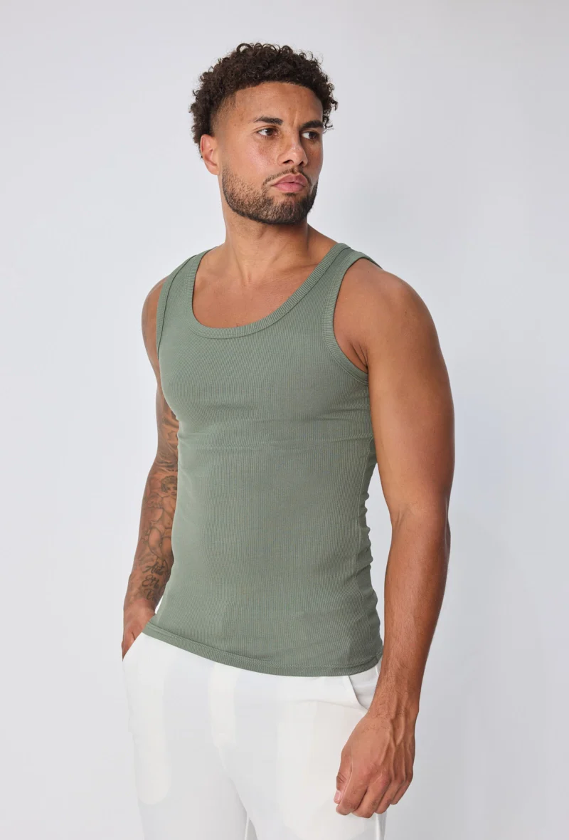 T-shirt débardeur ajusté sans manches - Image 22