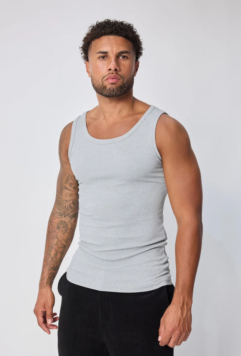 T-shirt débardeur ajusté sans manches - Image 26