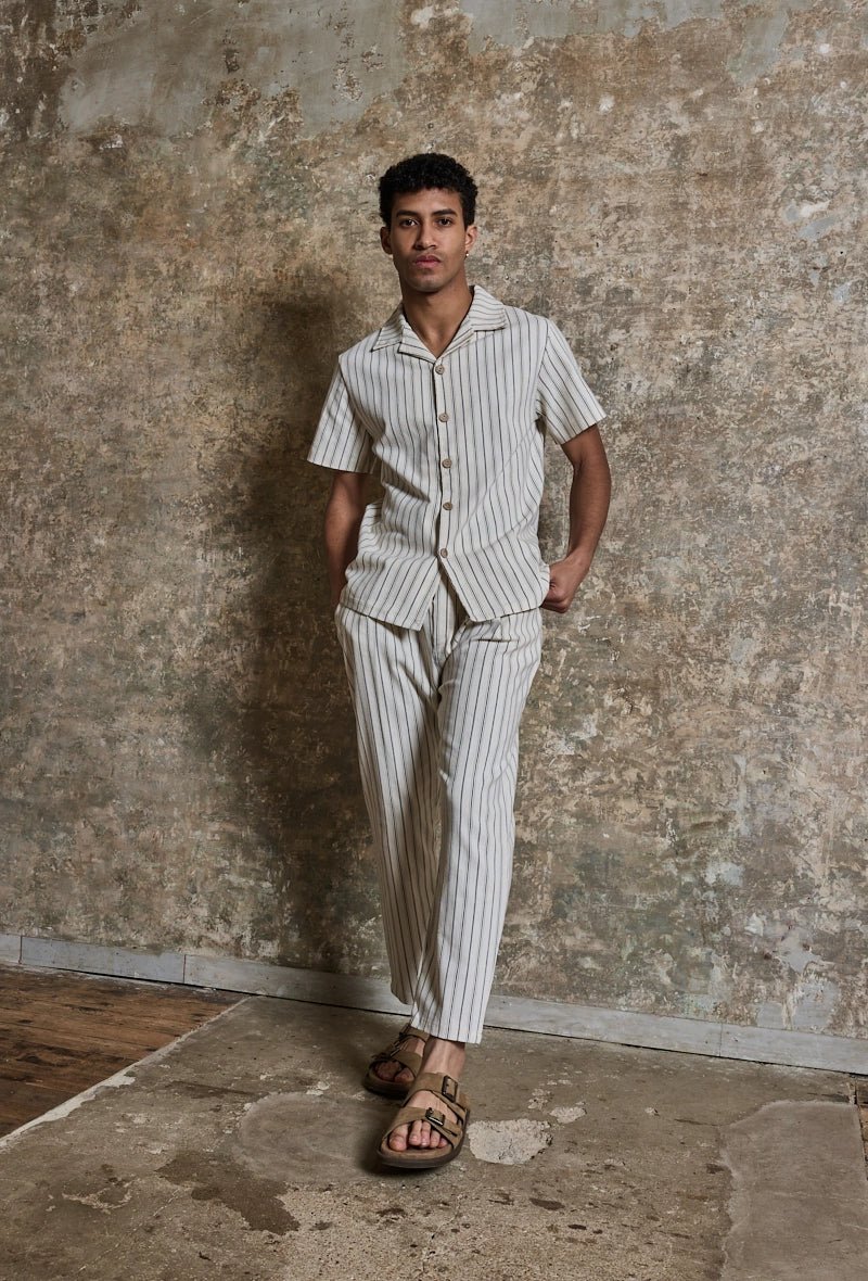 Ensemble à rayures chemise manches courtes pantalon