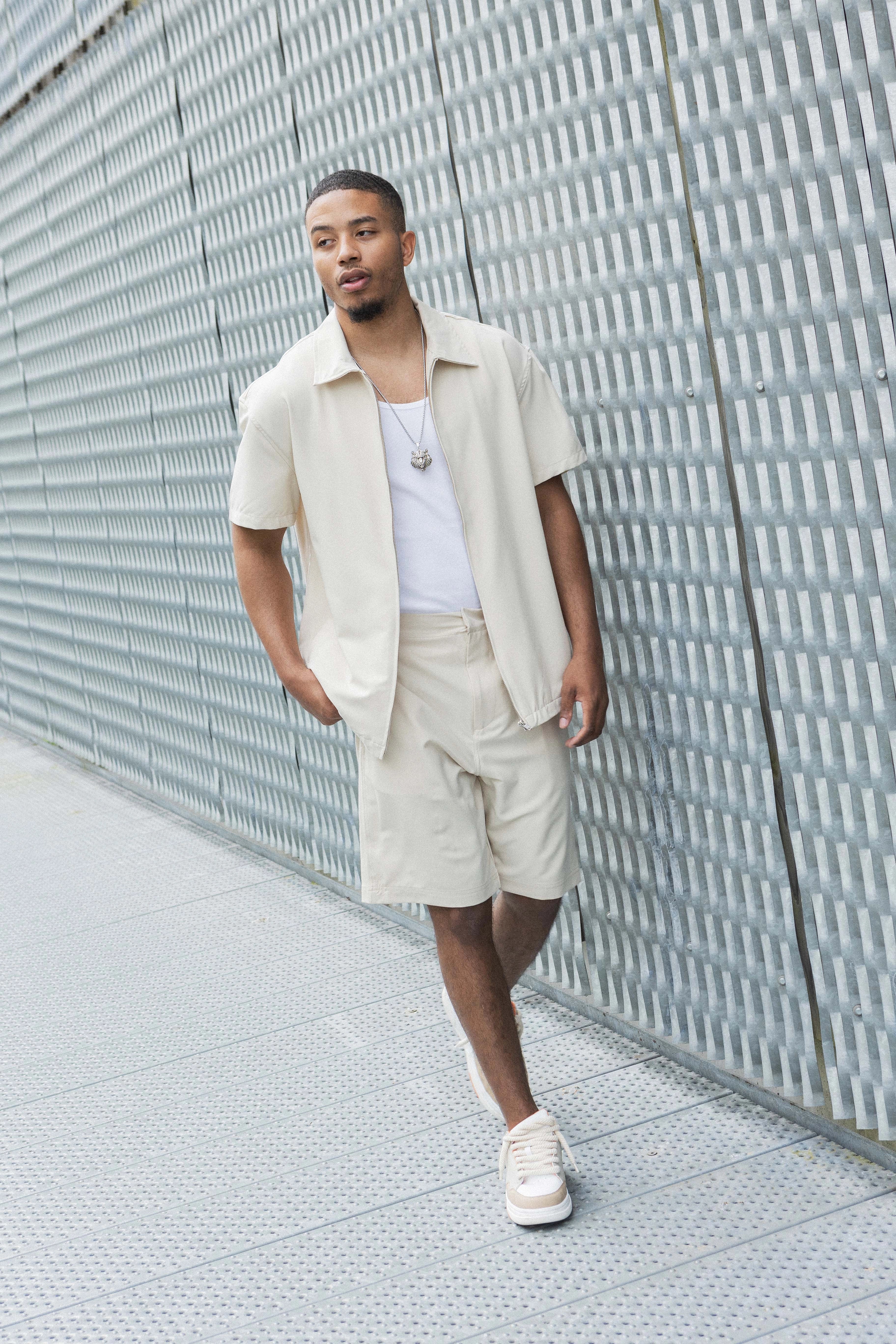 Ensemble chemise et shorts zippé moderne - Image 4