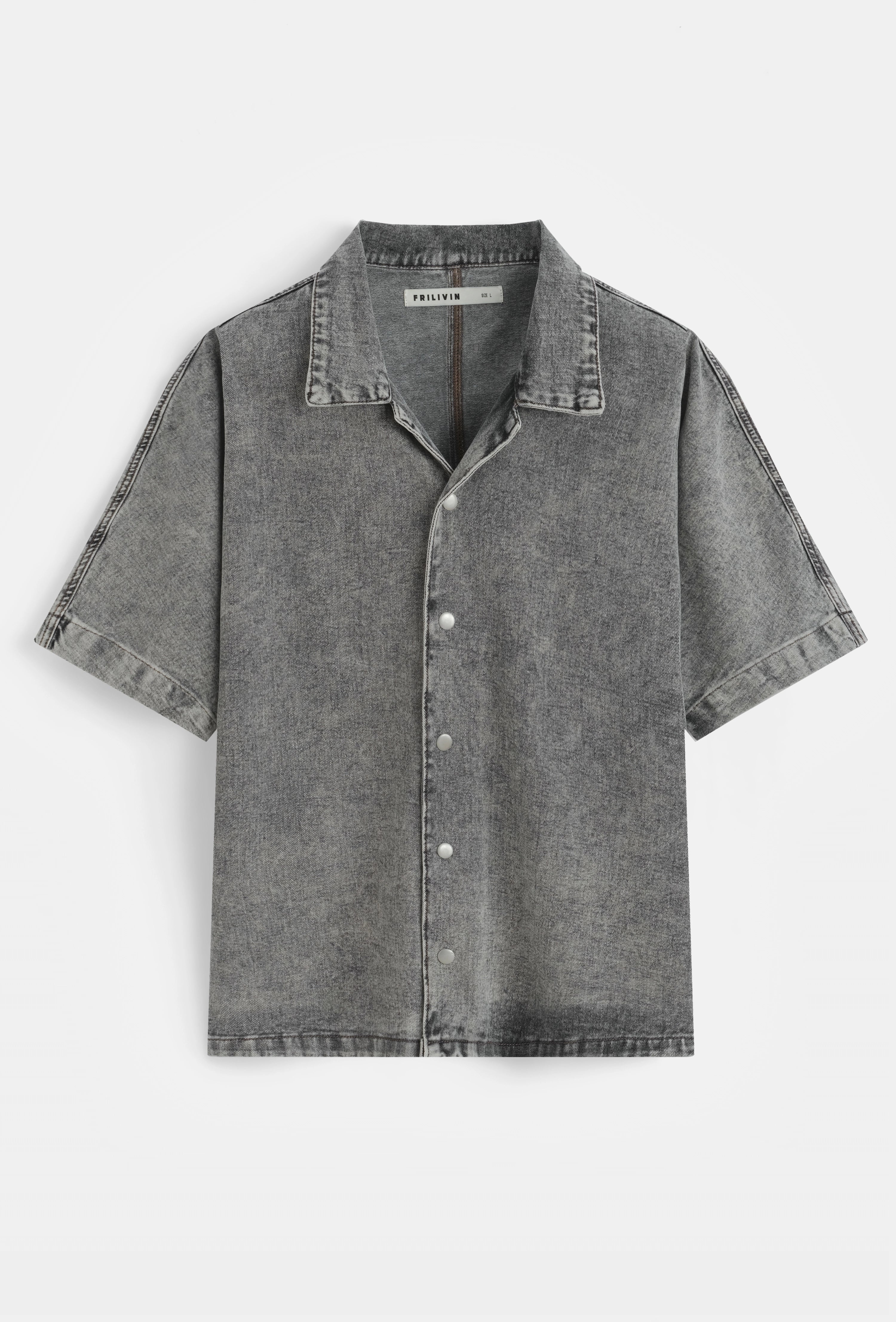 Ensemble chemise short en jean confort et style décontracté - Image 19