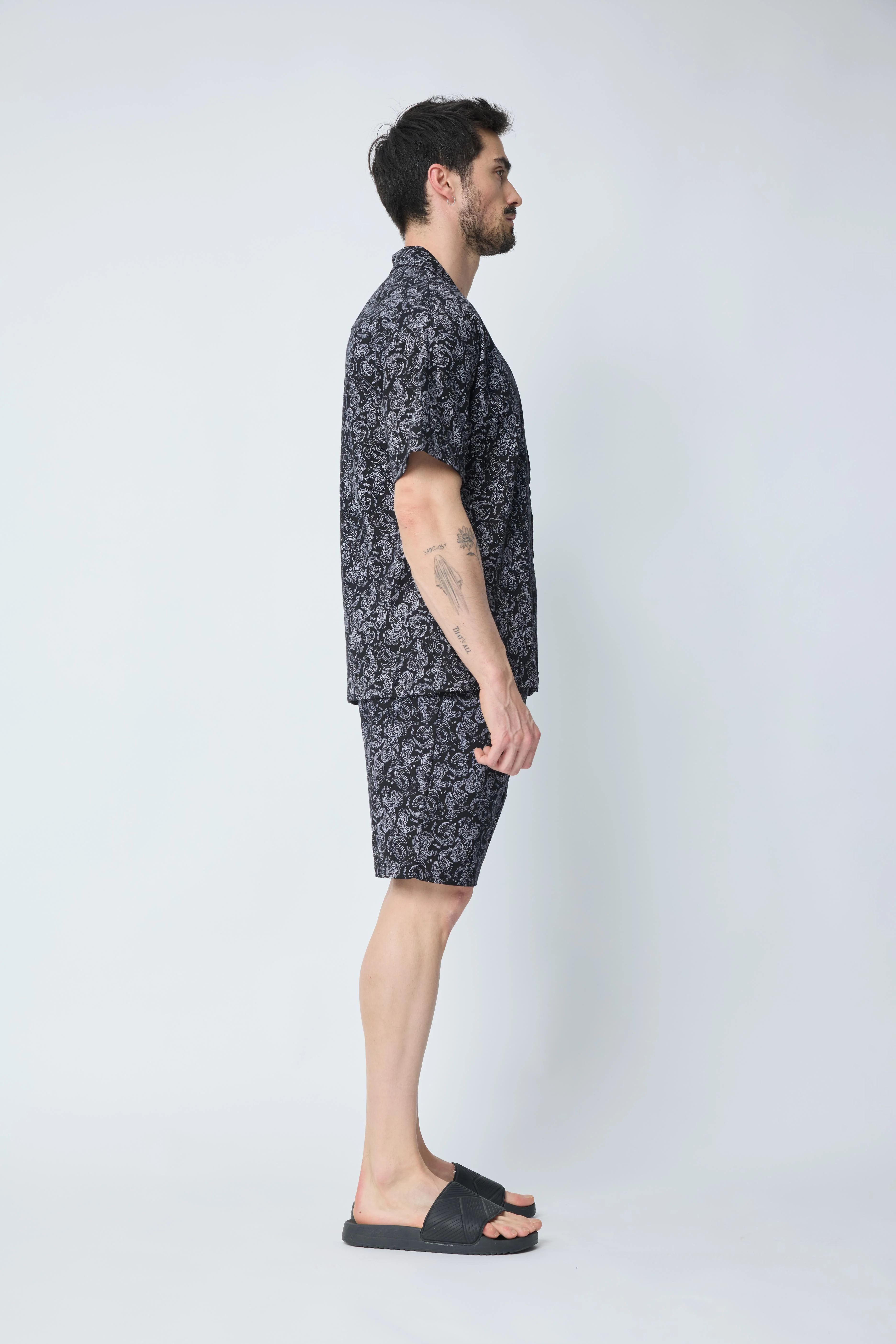 Ensemble short et chemise a motifs bandana - Image 22