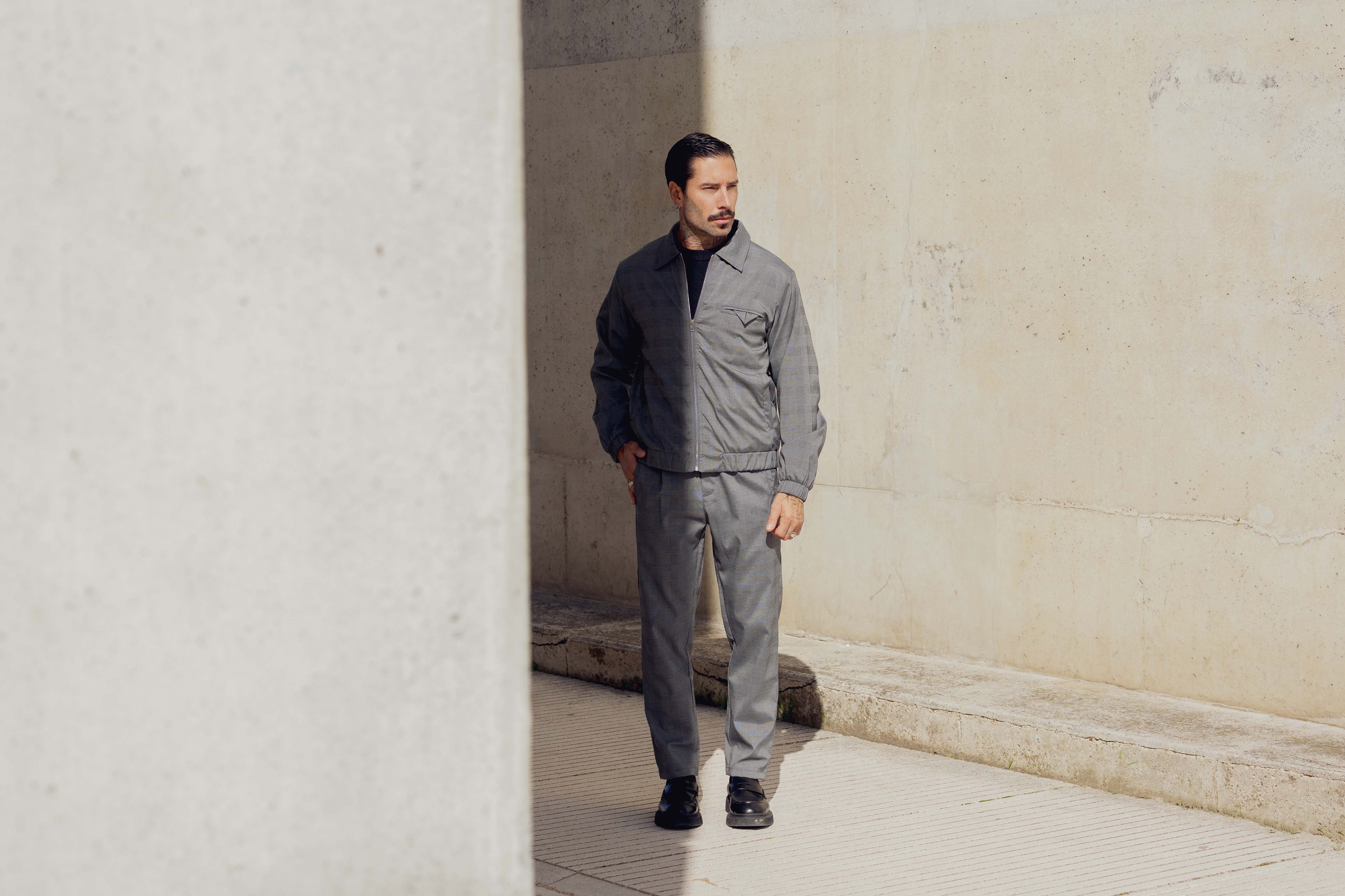 Ensemble veste et pantalon - Image 10