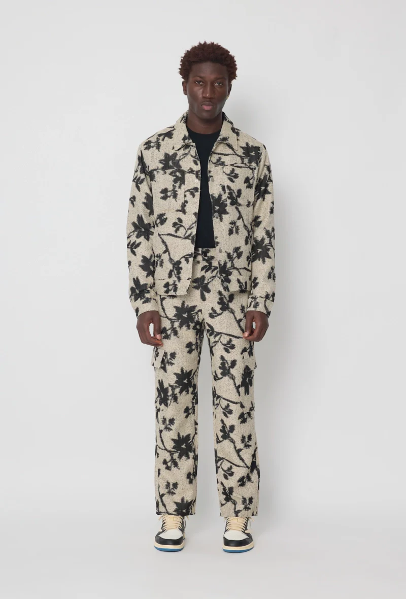 Ensemble veste pantalon à motif feuillage