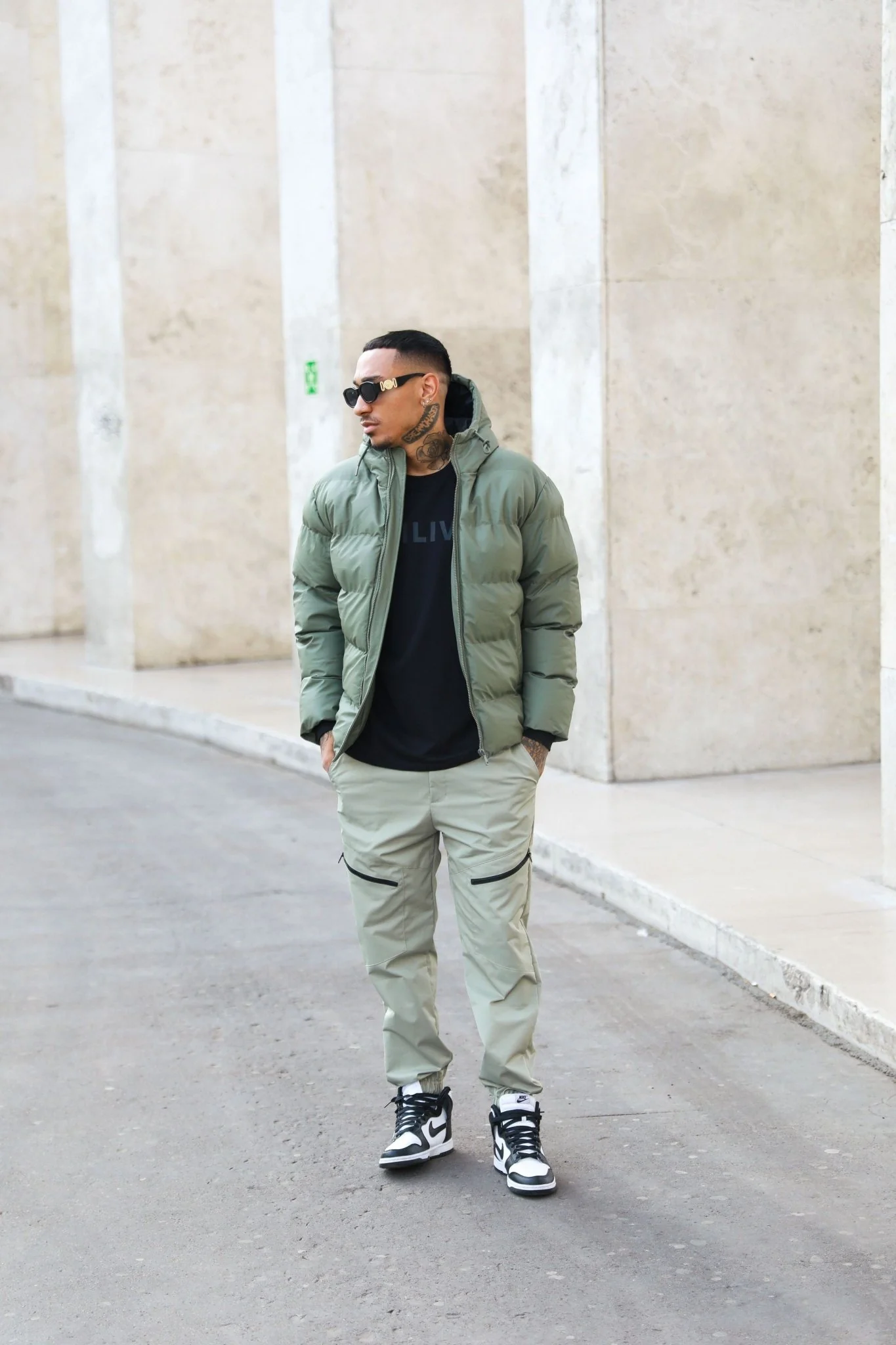 Pantalon jogging pour homme avec plusieurs poches - Image 2