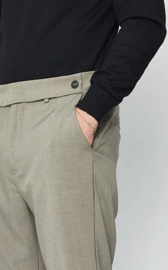 Pantalon à double boutons - Image 2