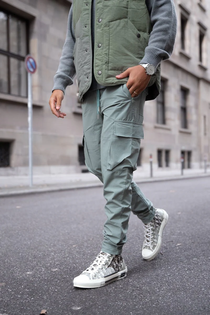 Pantalon ajustable avec ficelle au niveau de la taille - Image 5