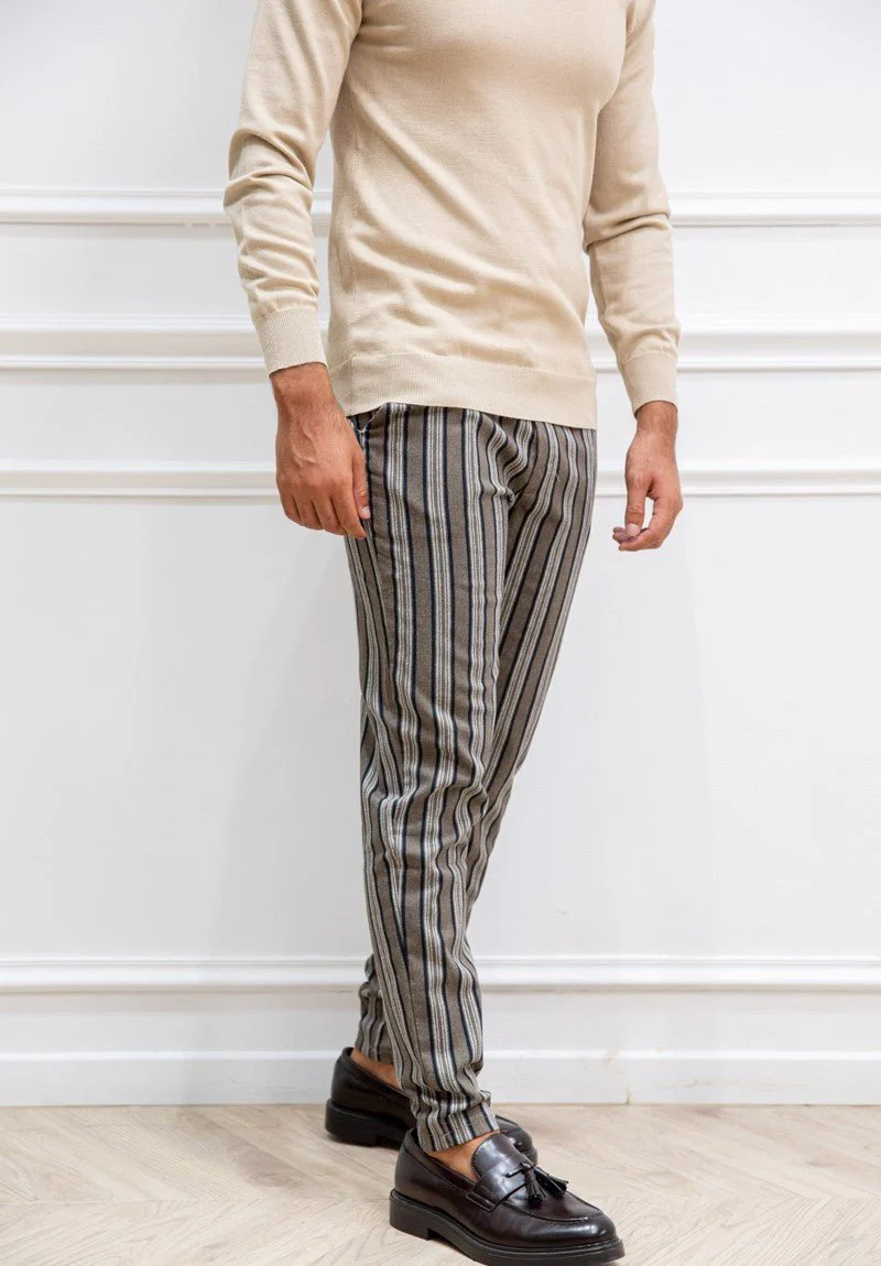 Pantalon chino à rayures - Image 14