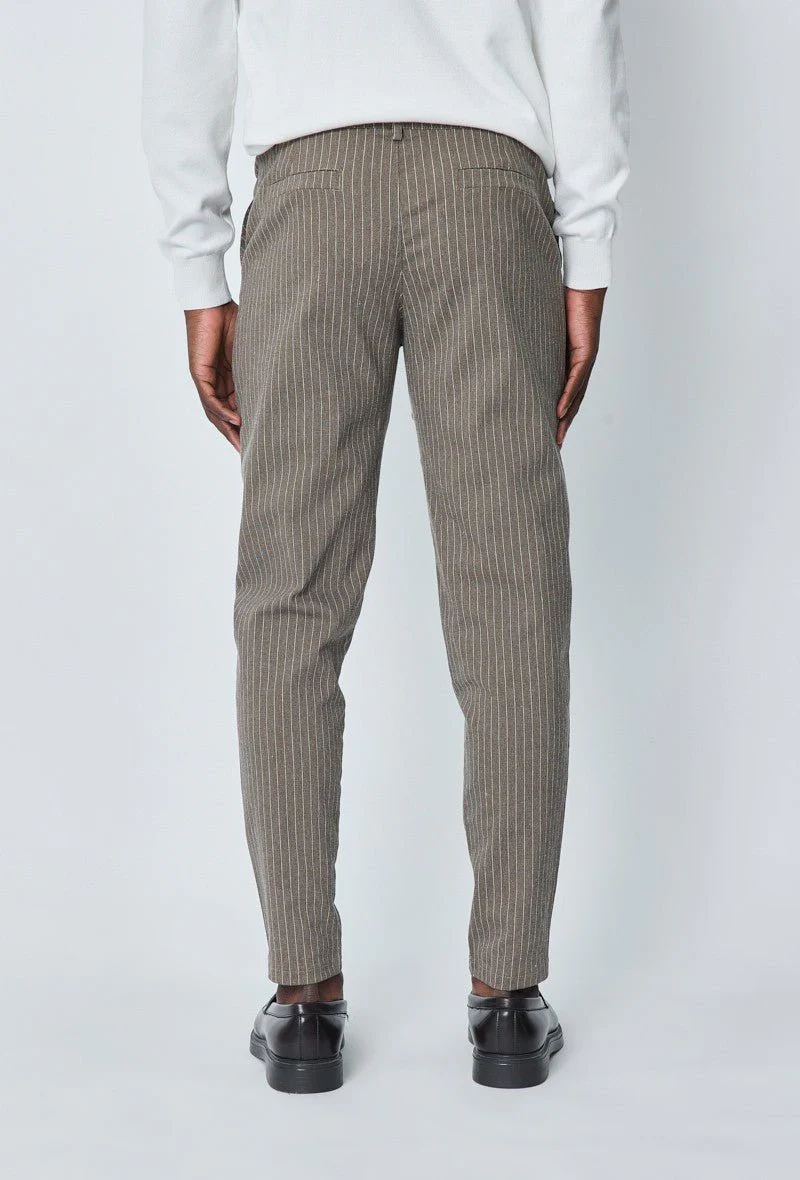 Pantalon chino à rayures - Image 40