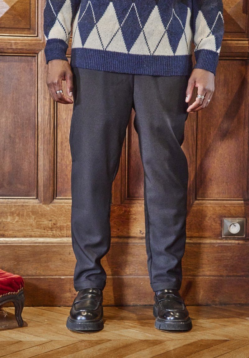 Pantalon classique uni coupe droite