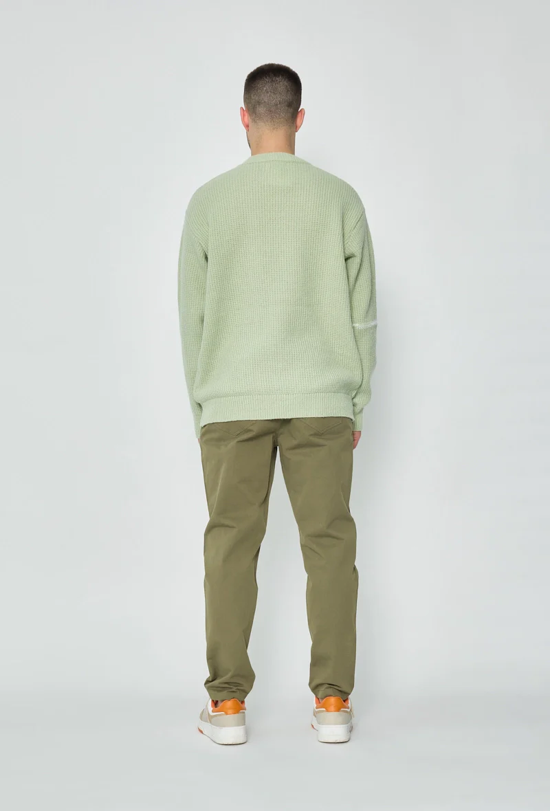 Pantalon droit uni avec patch géométrique - Image 10