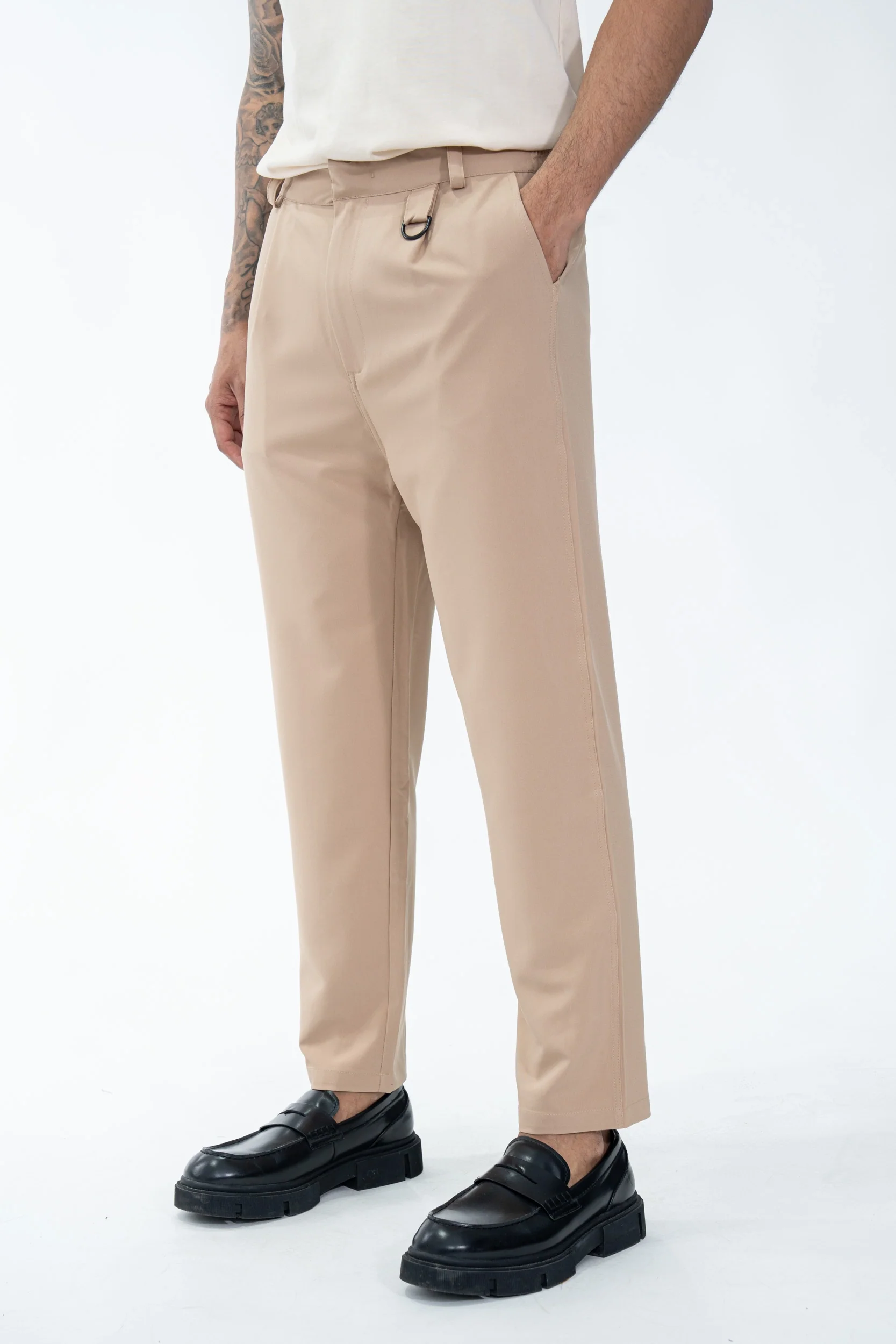 Pantalon élégant à coupe ajustée - Image 8