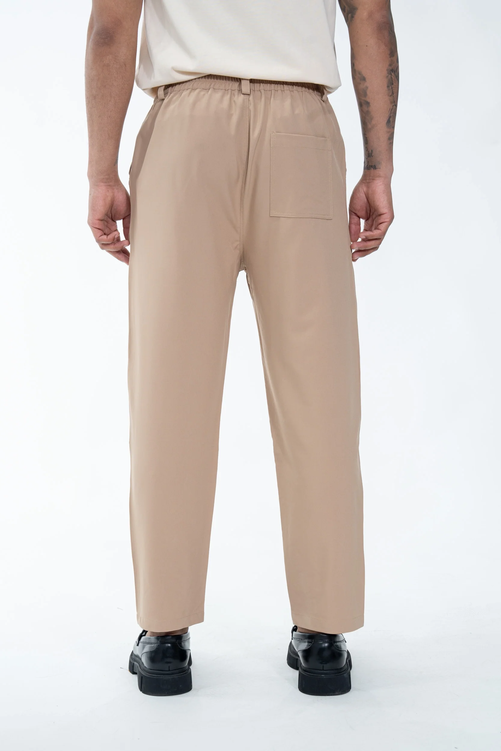 Pantalon élégant à coupe ajustée - Image 9