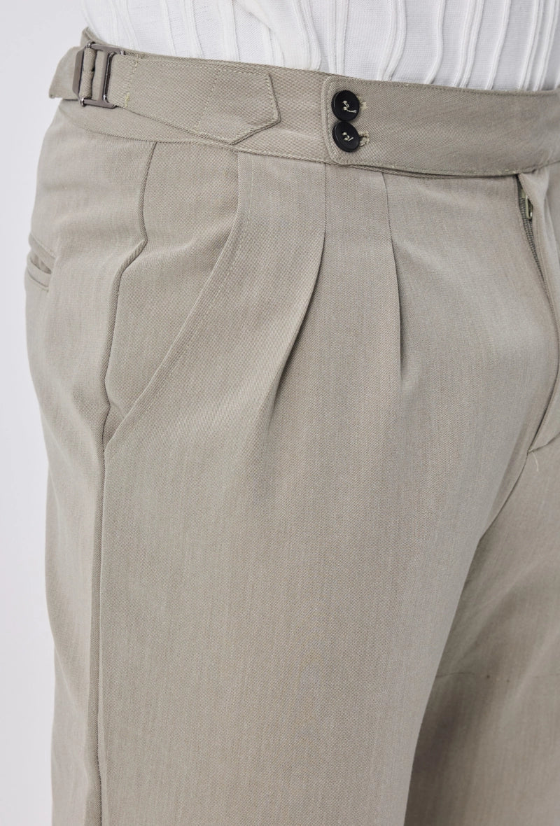 Pantalonblanc à coupe raffinée - Image 4
