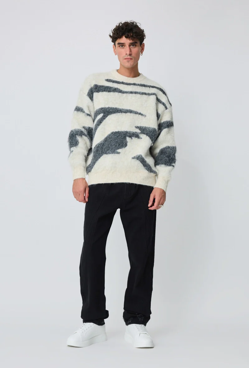 Pull sans capuche avec rayures verticales de couleur noir - Image 12