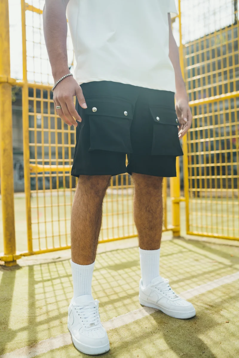 Short uni cargo à poches en sorona - Image 18