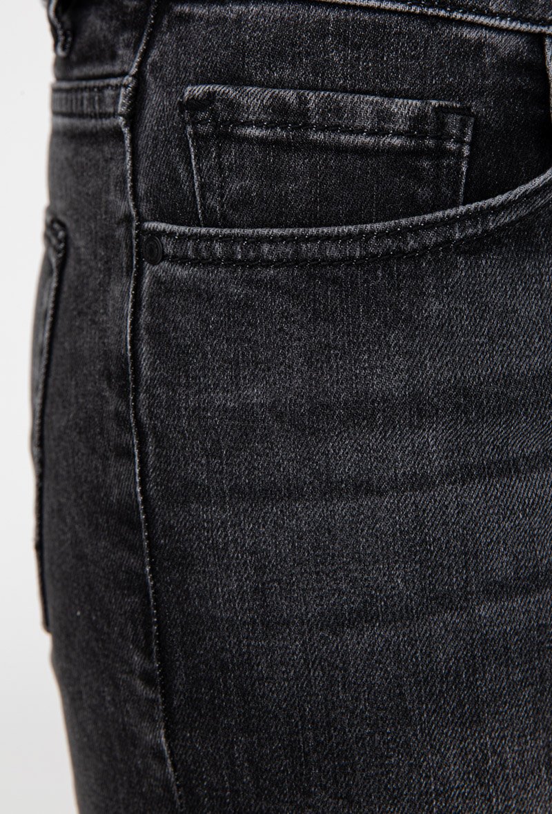 Short jean basique - Image 9