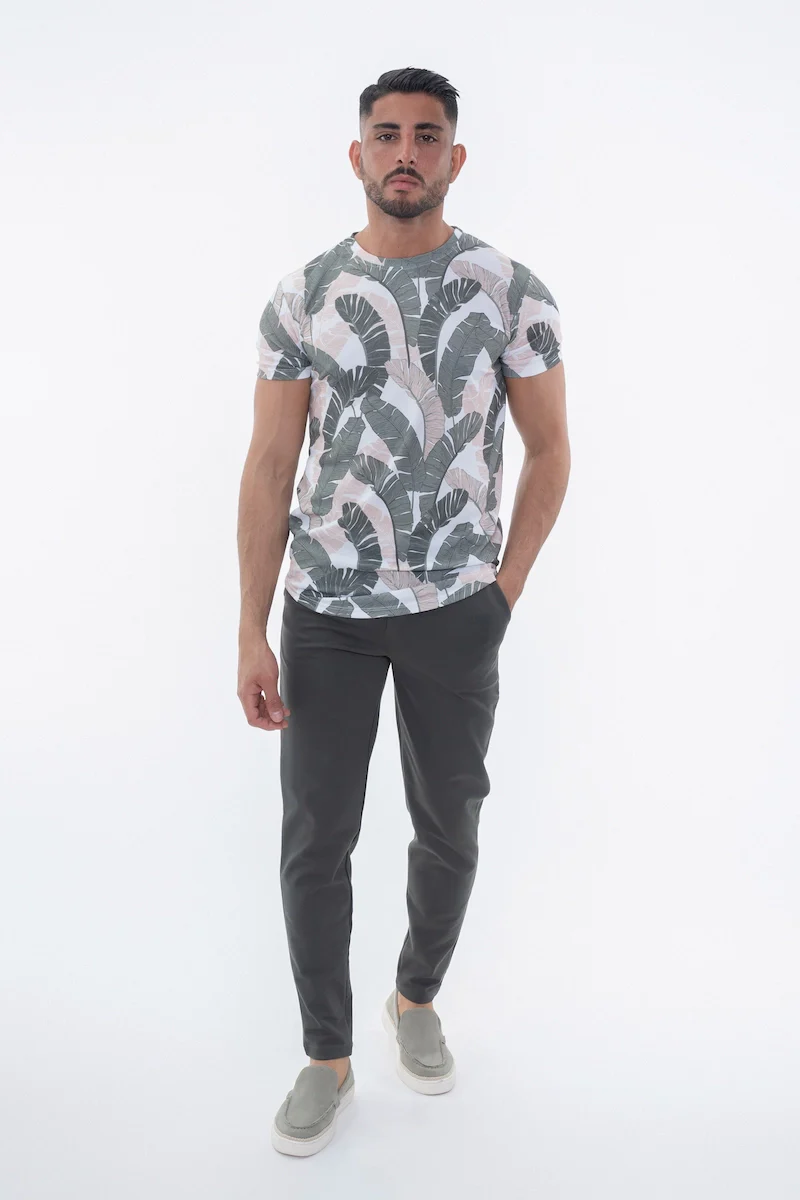 T-shirt manches courtes à motifs plumes - Image 3