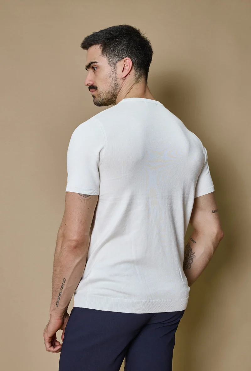 T-shirt manches courtes uni en maille - Image 20