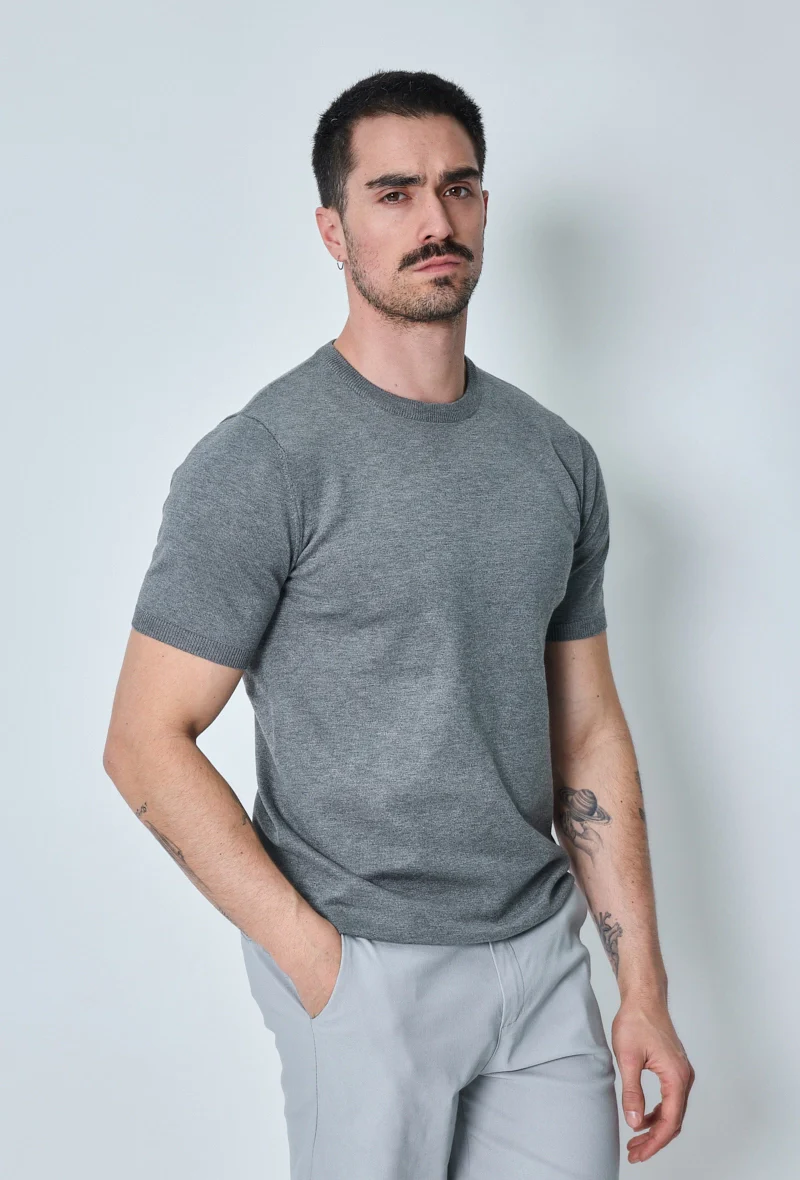 T-shirt manches courtes uni en maille - Image 6