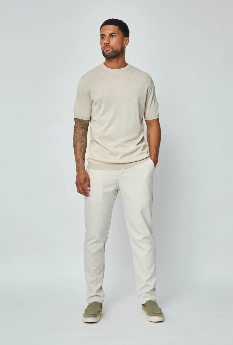 T-shirt fin manches courtes uni en maille - Image 23
