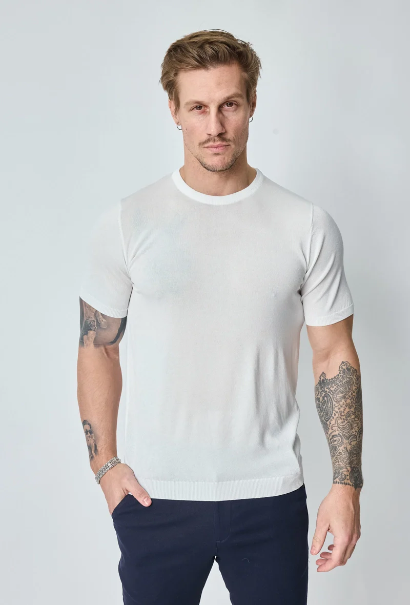 T-shirt fin manches courtes uni en maille - Image 7