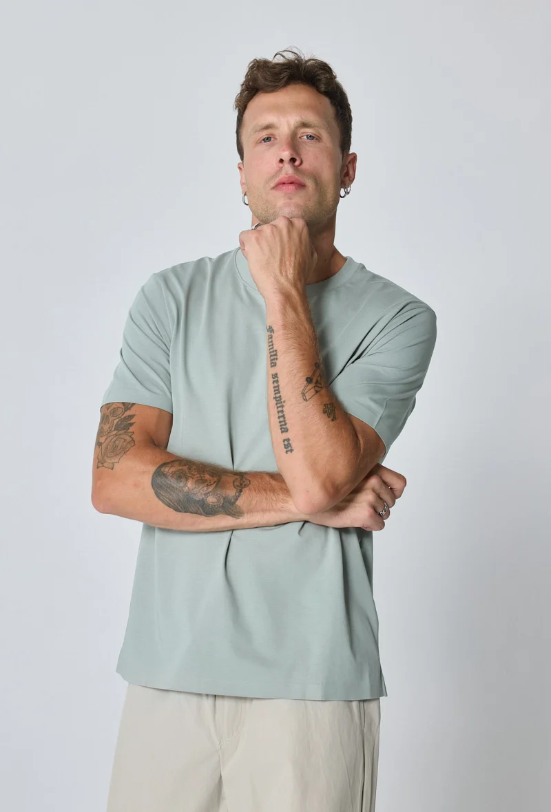 T-shirt uni oversize - Image 13