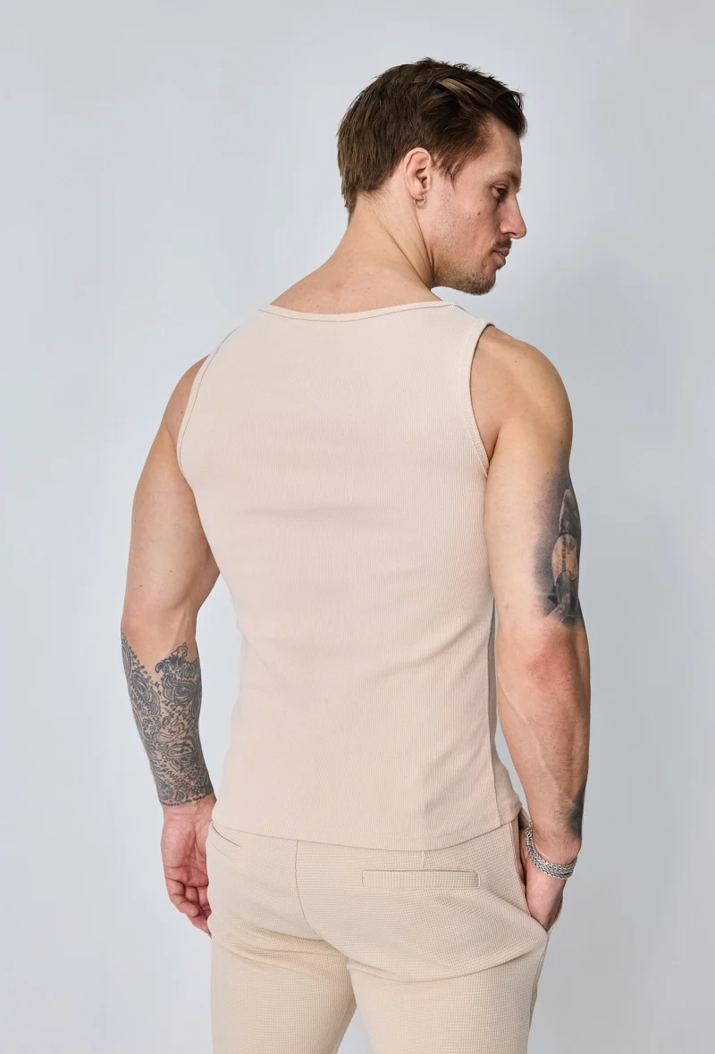 T-shirt uni sans manches - Image 19