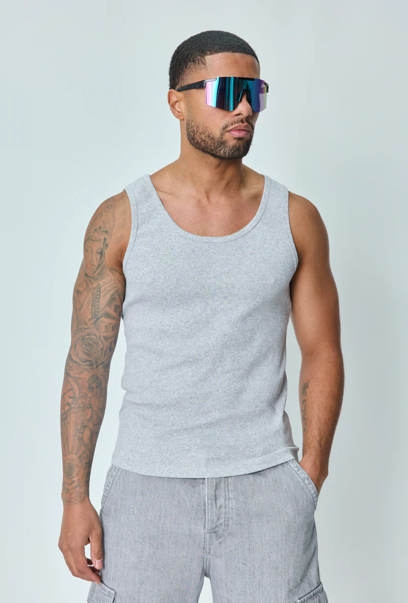 T-shirt uni sans manches - Image 9