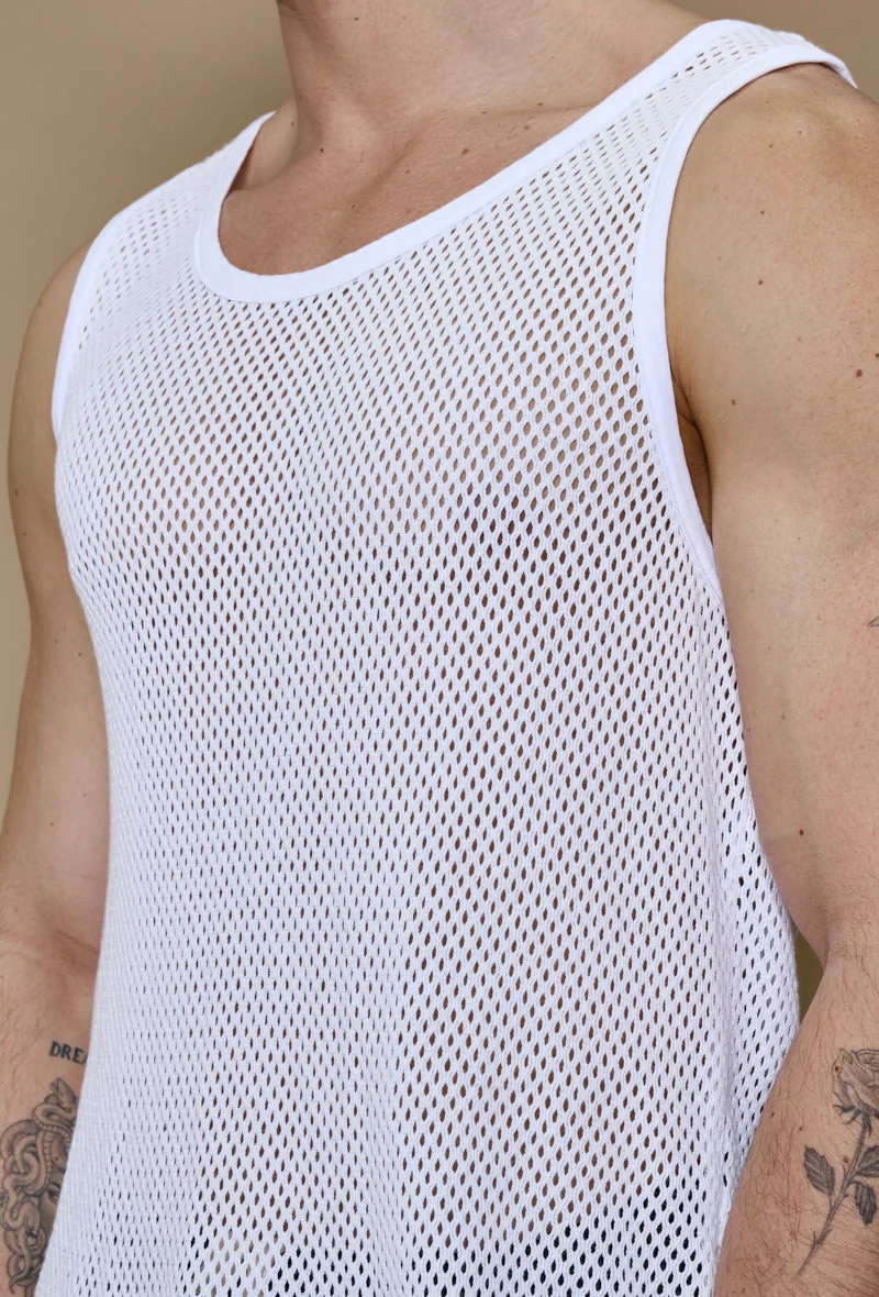 T-shirt uni sans manches trouée courtes - Image 7