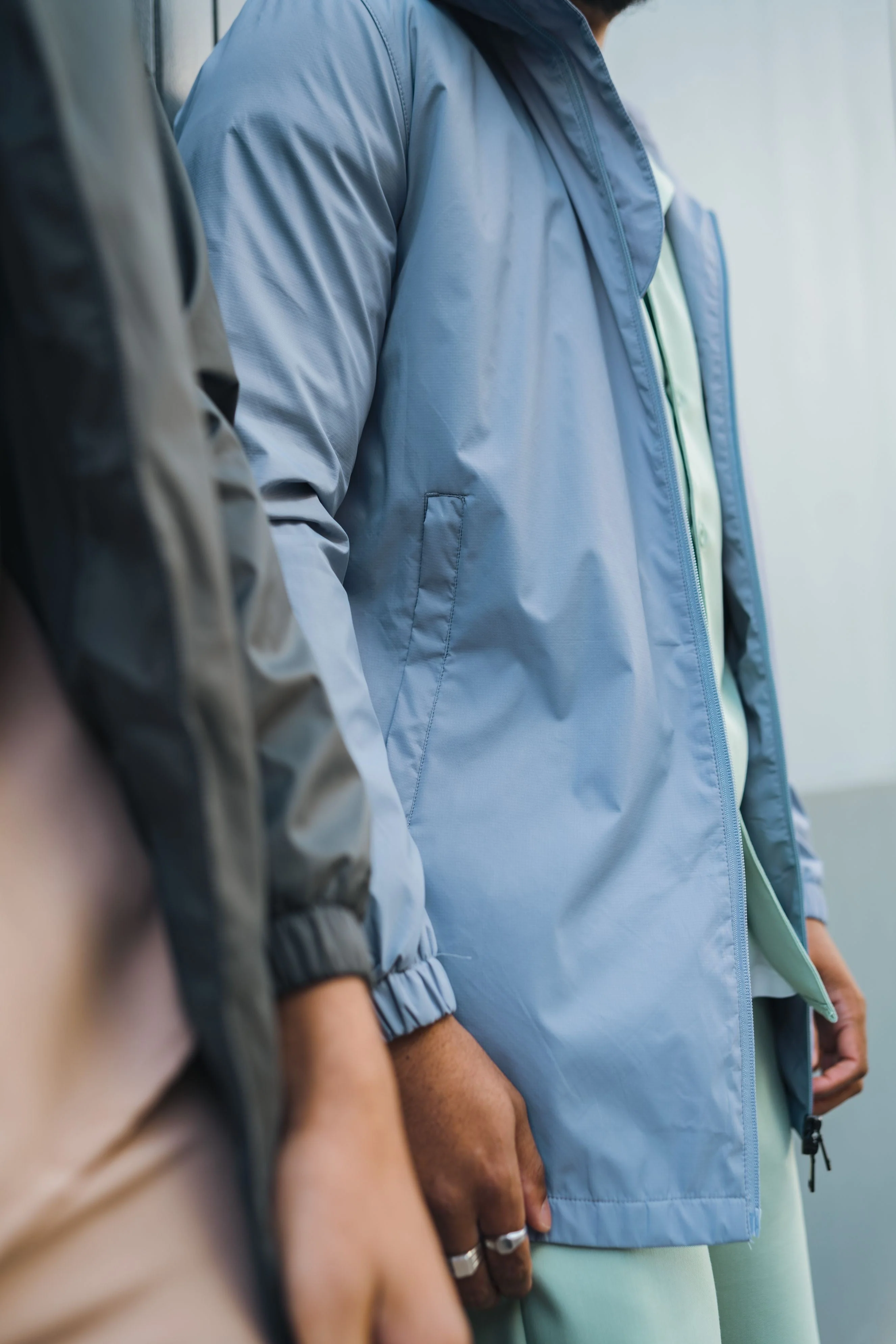 Veste imperméable à capuche - Image 18