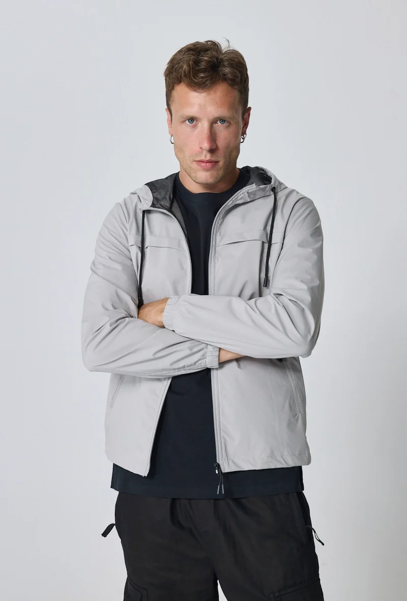 Veste sportif à capuche