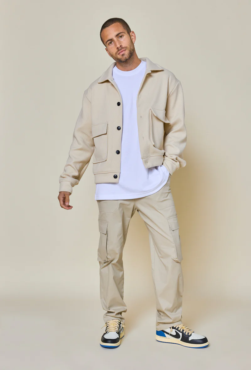 Veste uni texturé avec grandes poches à rabat - Image 8
